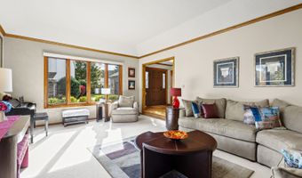 2409 E Greshan Ct, Arlington Heights, IL 60004