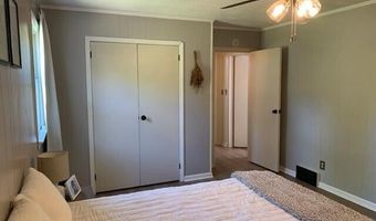 1303 Hagood Ave, Barnwell, SC 29812