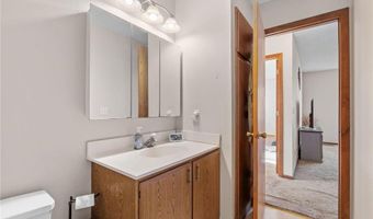 6364 Kahler Dr NE, Albertville, MN 55301