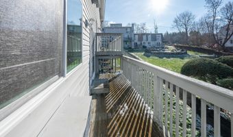 113 Park Ave 20, Danbury, CT 06810