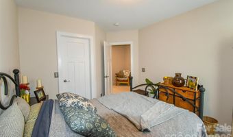 123 White Oak Road Ext, Arden, NC 28704