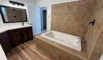66 Bergeson Dr, Blackfoot, ID 83204