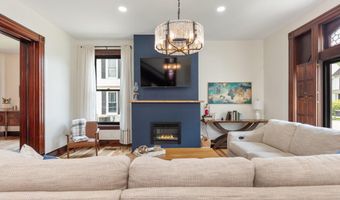 105 E 4th St, Augusta, KY 41002
