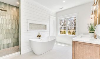 63 Forrest Ln, Charlestown, RI 02813