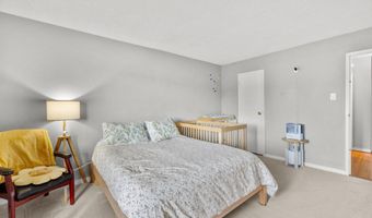 4500 S FOUR MILE RUN Dr 222, Arlington, VA 22204