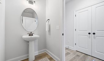 105 Axton Ln, Ashland, VA 23005