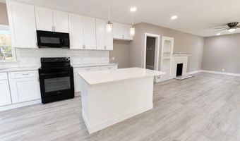 1215 Maryland Dr, Albany, GA 31707