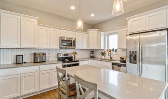 1401 S 10th St, Adel, IA 50003