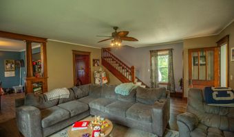 221 N Hall, Algona, IA 50511