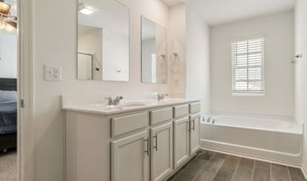 1017 GREENHEAD Dr, Alabaster, AL 35007