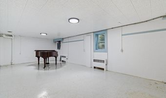 2687 Apple Way, Ann Arbor, MI 48104