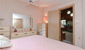 490 Courthouse Ln, Burrillville, RI 02859