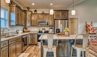 120 Virginia Dr, Auburn, KY 42206
