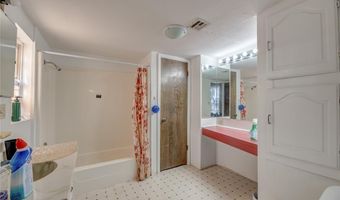 316 S 6th St, Chickasha, OK 73018