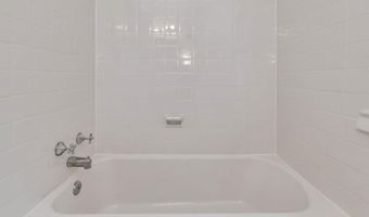 2826 JEFFERSON Dr, Alexandria, VA 22303
