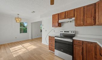 2811 New Castle Ln, Albany, GA 31701