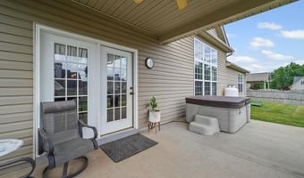 109 Dewfield Ln, Boiling Springs, SC 29316