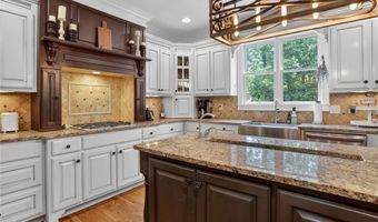2410 Black Swan Ln NW, Acworth, GA 30101