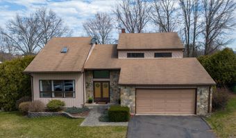 24 Stonegate Dr, Wethersfield, CT 06109
