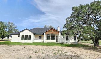105 PIONEER Trl, Adkins, TX 78101