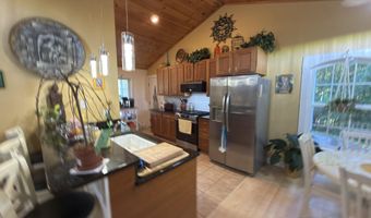 14 Wards Hill Rd, Baldwin, ME 04091