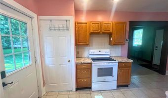 521 Brittain Rd, Akron, OH 44305
