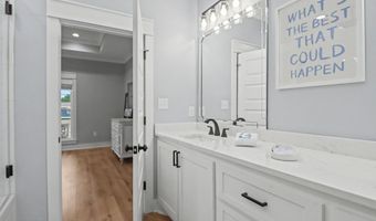 4167 Nineteenth St, Bay St. Louis, MS 39520