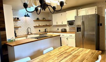 87326 MCTIMMONS Ln, Bandon, OR 97411