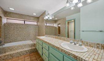 4015 Canario St D, Carlsbad, CA 92008
