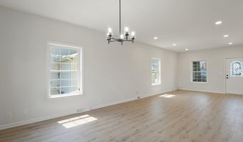 1992 RETTA GILLIAM Ct SE, Washington, DC 20020