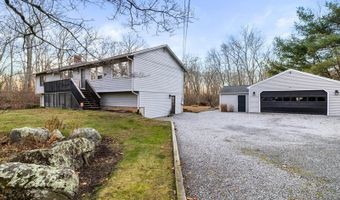 73 Airline Rd, Clinton, CT 06413