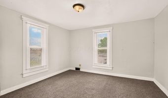 127 Walnut St, Ashville, OH 43103