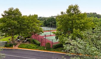 2151 JAMIESON Ave 1911, Alexandria, VA 22314