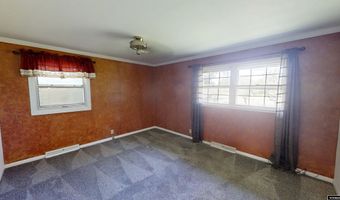 111 Valley Dr, Casper, WY 82604