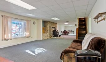 469 Mountain Ln, Albany, KY 42602