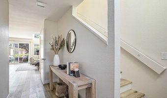 7944 Caminito Dia 2, San Diego, CA 92122