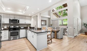 4 Nightingale Dr, Aliso Viejo, CA 92656
