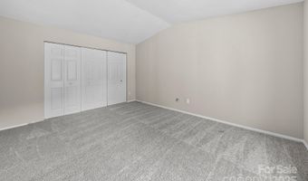 8100 Bald Ridge Dr, Charlotte, NC 28227