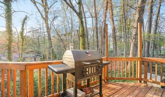 4024 IVA Ln, Annandale, VA 22003