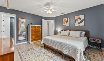 1093 HIBISCUS St, Atlantic Beach, FL 32233