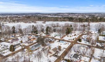 72 Louise St, Auburn, ME 04210