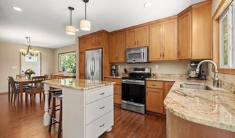 11718 50th St NE, Albertville, MN 55301