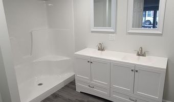 5 N Vigue Shore Rd, Albion, ME 04910