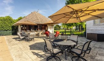 4930 Benthaven Dr E, Bargersville, IN 46106