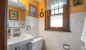 109 S Lake Ave, Albany, NY 12208