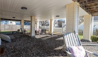 29 Chetwood St, Milford, CT 06460