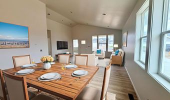 1073 Alpine Ave, Chubbuck, ID 83202