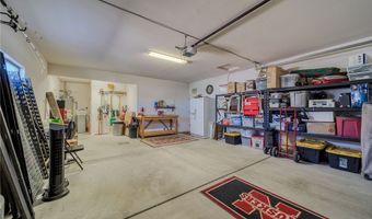 2702 Discovery Rd, Bullhead City, AZ 86442