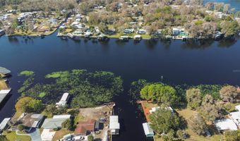 1621 SPRING GARDEN Dr, Astor, FL 32102