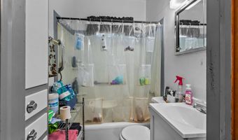 318 W BREWSTER St, Appleton, WI 54911